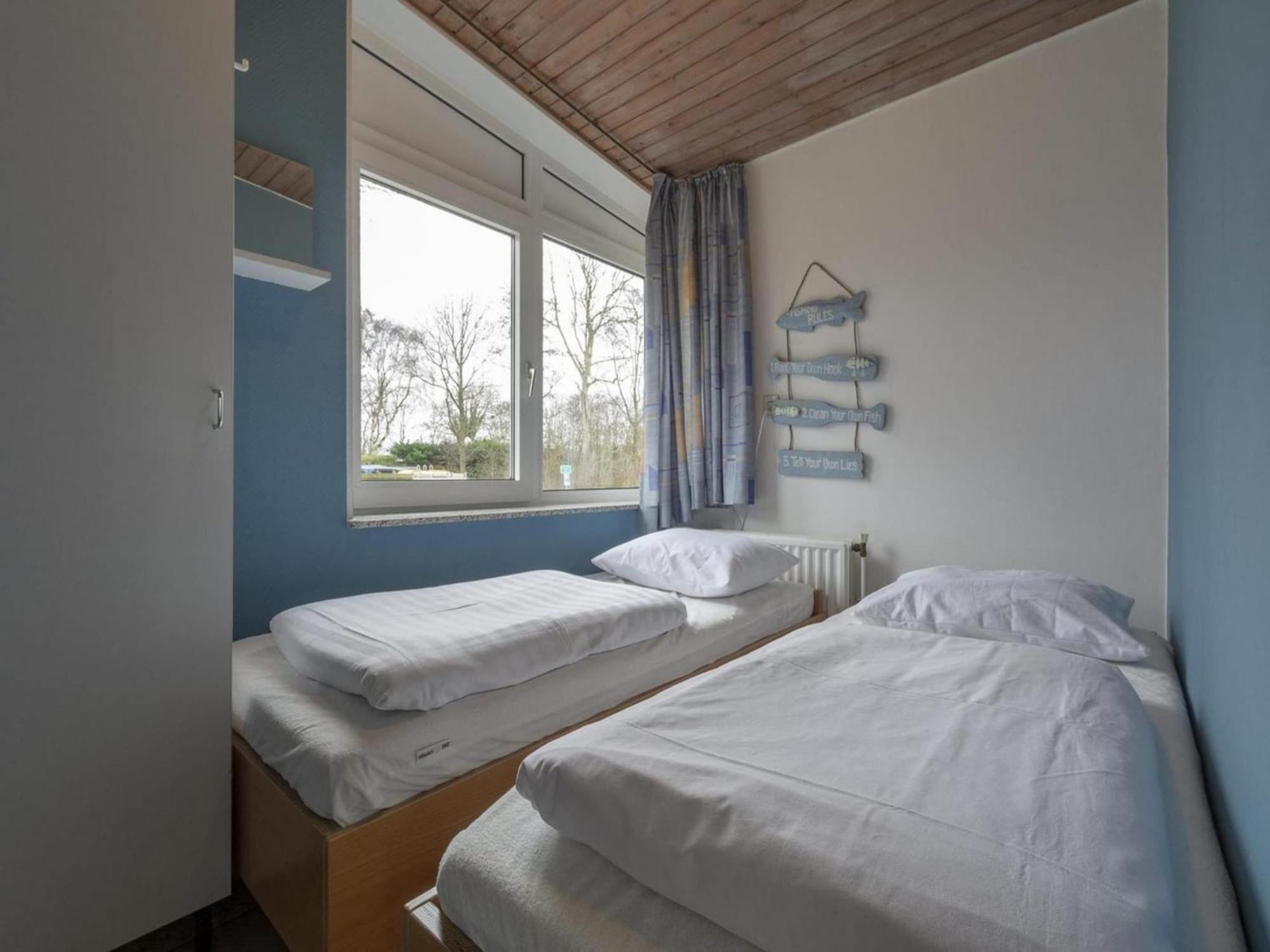 Stylish Beachside Bungalow With Patio Sint Maartensvlotbrug ภายนอก รูปภาพ